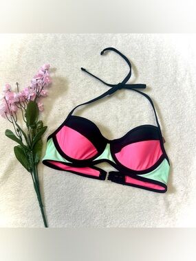 SO NWT Colorblock Triangle Bikini Swim Top - XS